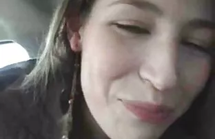 ella disfruta con su juego amayeurlatino