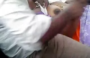 Dándole videos latinos amateur al hombre blanco una mamada descuidada