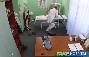 Alyssa Dutch se mete los video amateur latino dedos en el coño